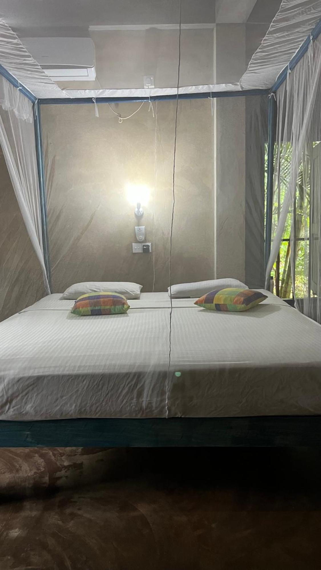 Kataragama Homestay ภายนอก รูปภาพ